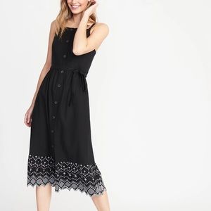 Gently used Old Navy midi dress! Great for summer